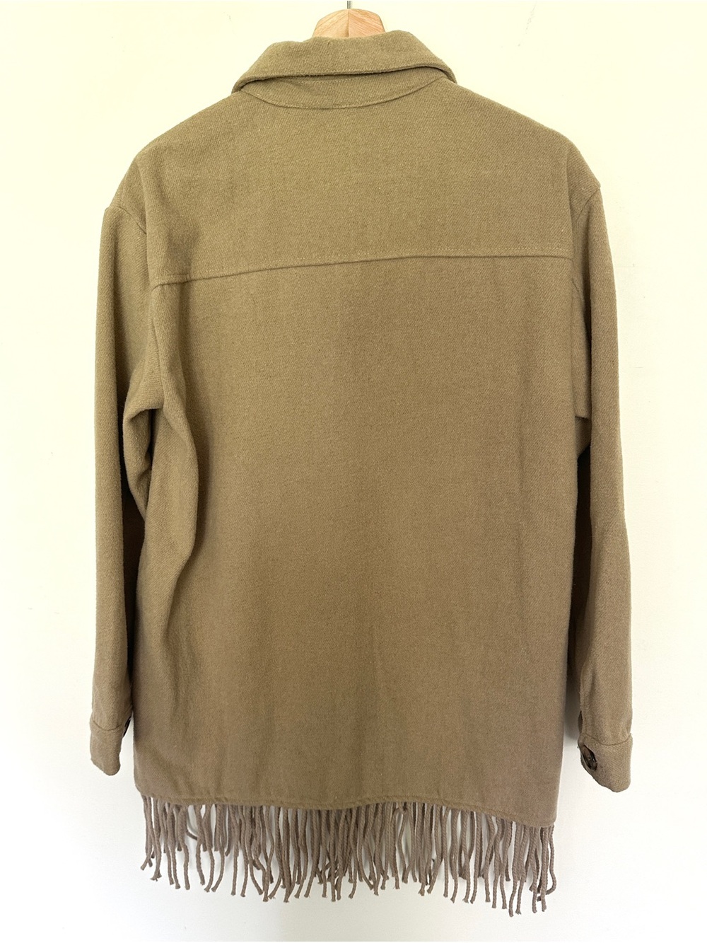Laundry By Shelli Segal Beige Fringe-Hem Utility Shacket - Picture 3 of 4